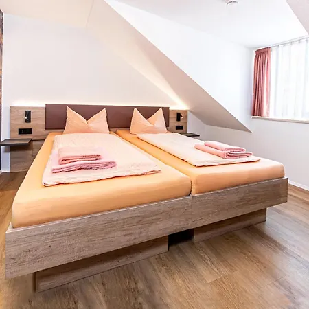 Отель Restaurant Fallerhof Бад-Кроцинген