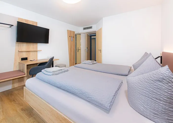 Отель Restaurant Fallerhof