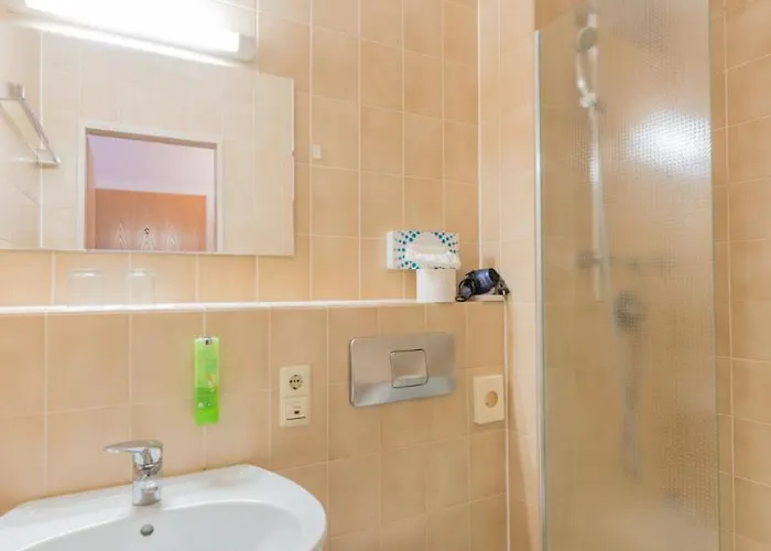 Restaurant Fallerhof Отель Бад-Кроцинген